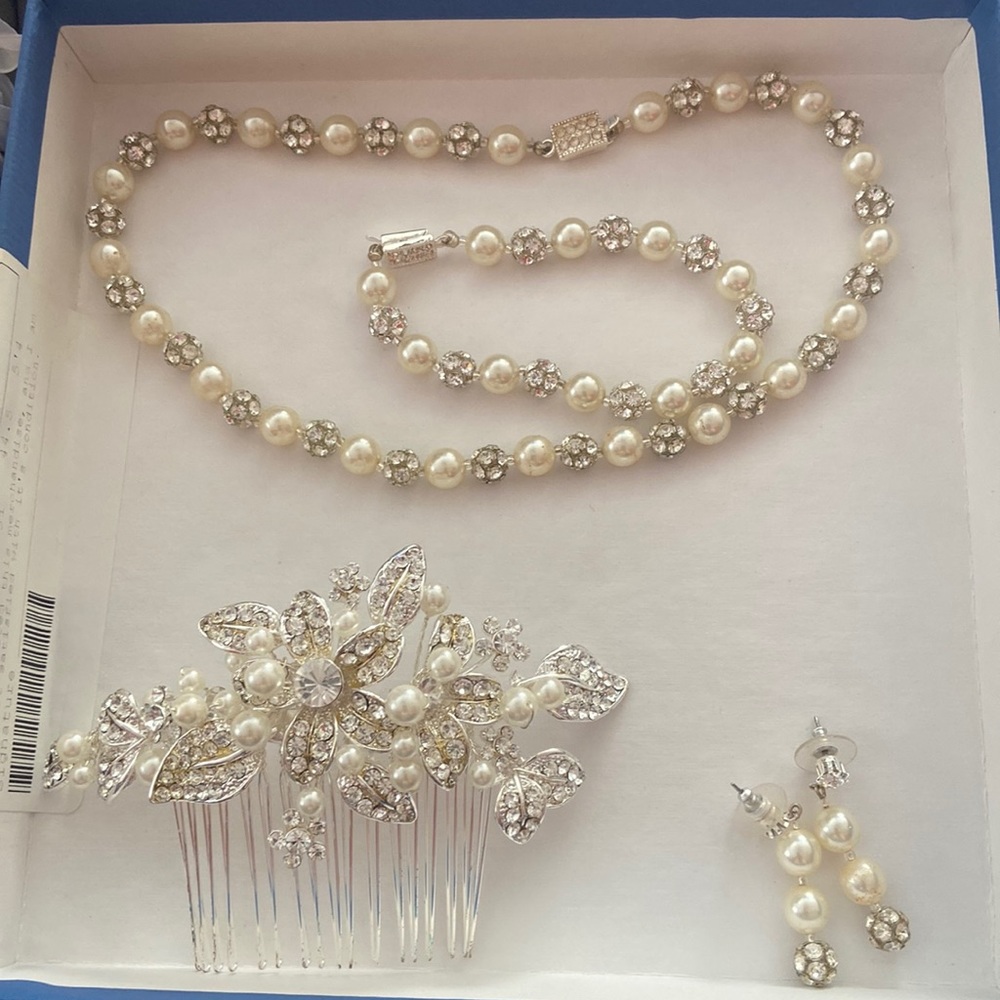 Bridal jewelry
